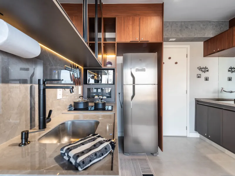 Cozinha equipada do River One Skyline Premium